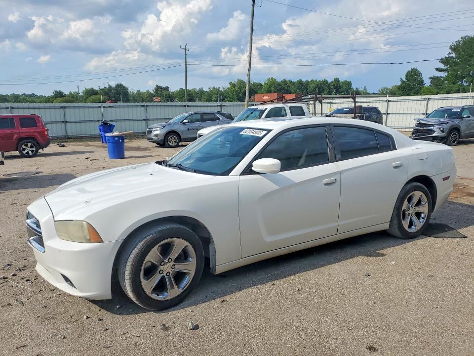 2011 Dodge Charger — фото 1