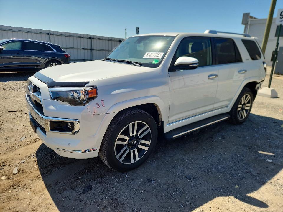 2023 Toyota 4Runner — фото 1