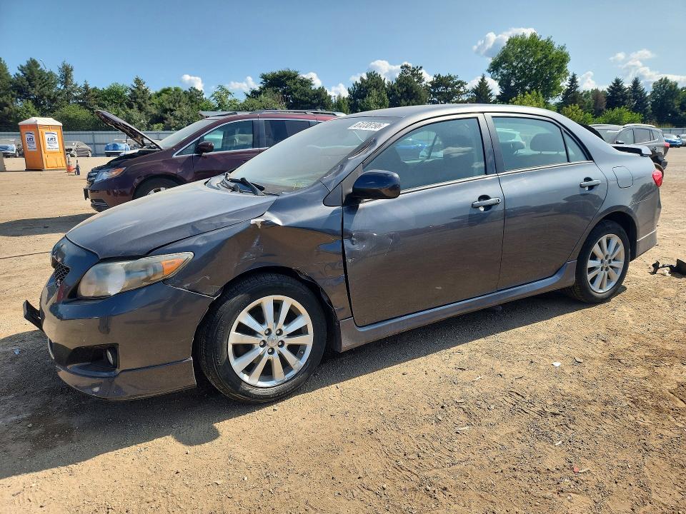 2010 Toyota Corolla — фото 1