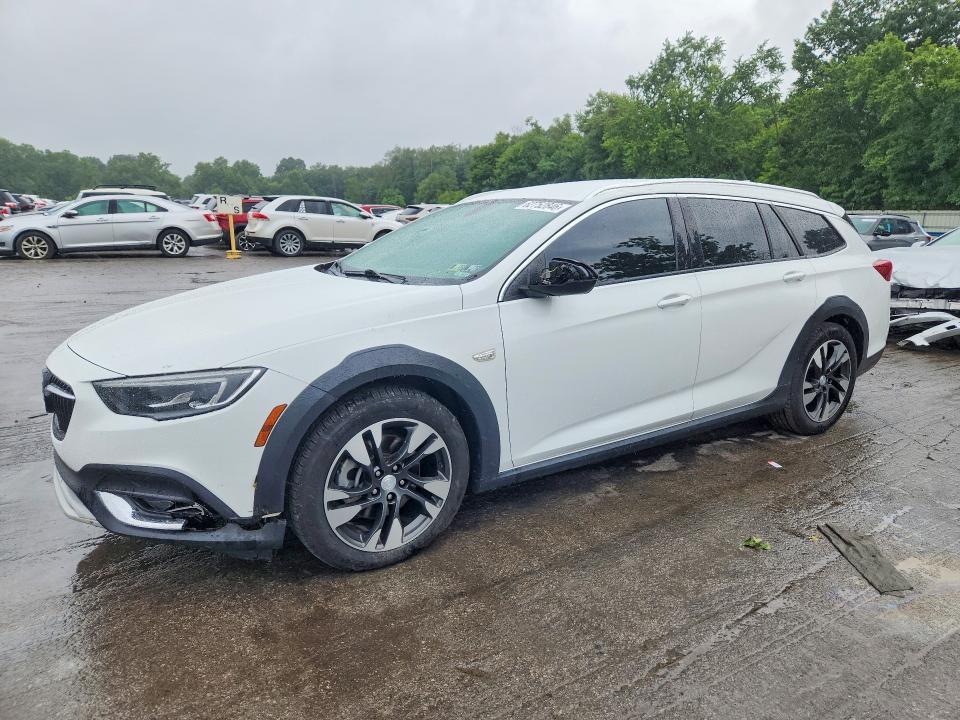 Buick Regal Tourx
