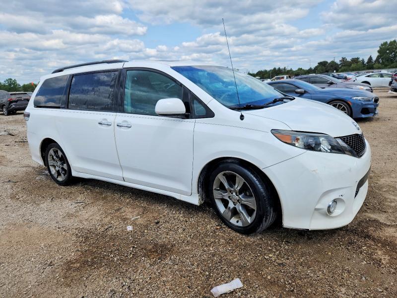 2014 Toyota Sienna — фото 1
