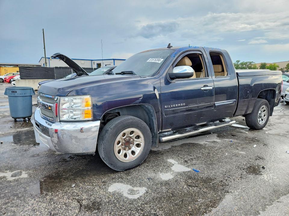 2013 Chevrolet Silverado — фото 1