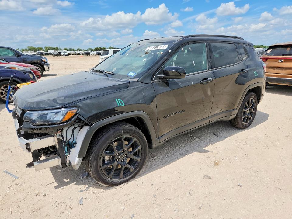 2026 Jeep Compass — фото 1