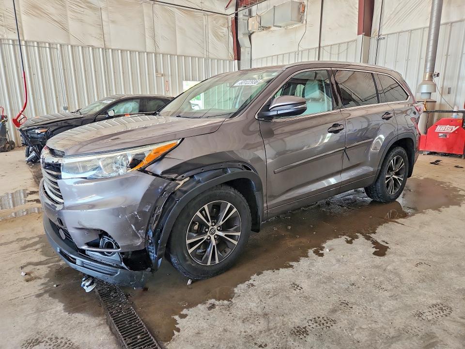 2016 Toyota Highlander — фото 1