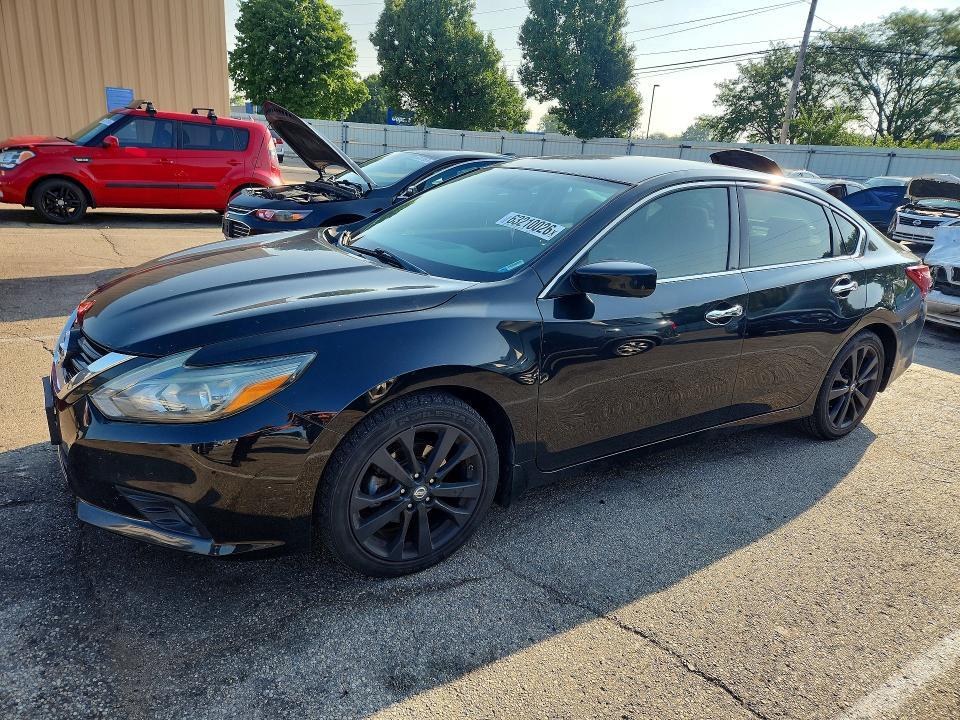 2017 Nissan Altima — фото 1