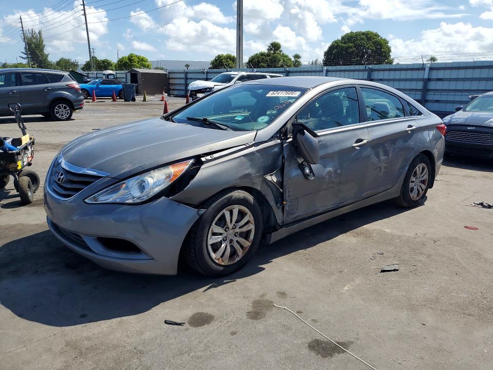 2011 Hyundai Sonata — фото 1