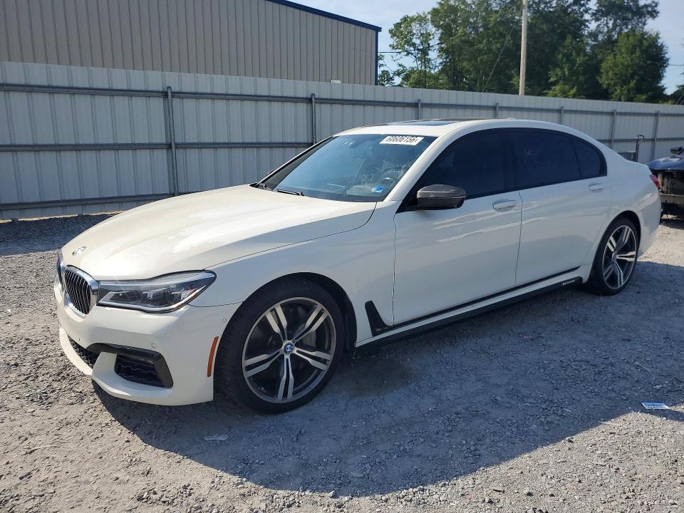 BMW 750