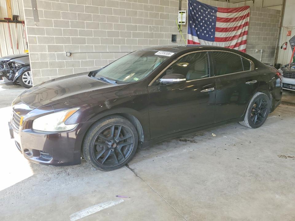 Nissan Maxima