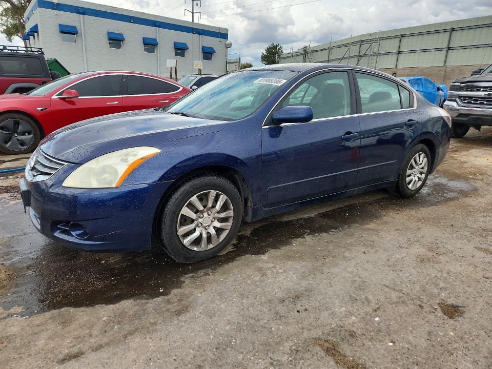 2012 Nissan Altima — фото 1