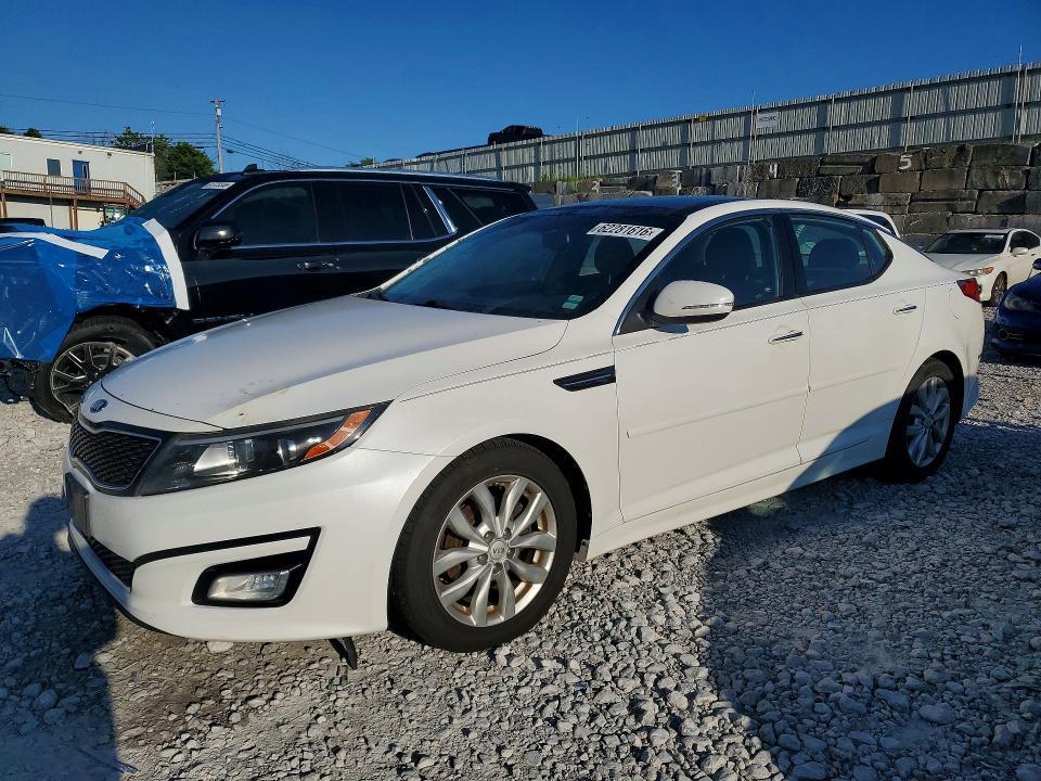 2015 Kia Optima — фото 1