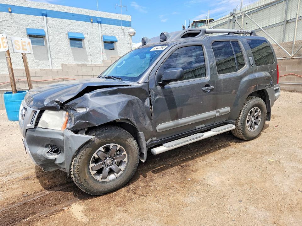 2014 Nissan Xterra — фото 1