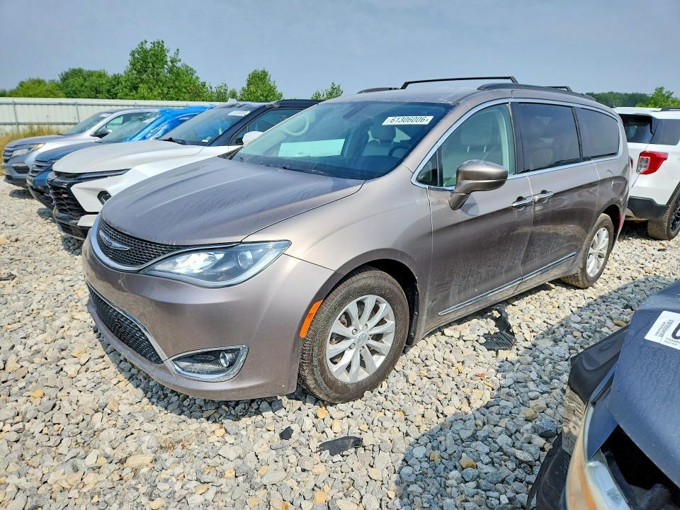 2017 Chrysler Pacifica — фото 1