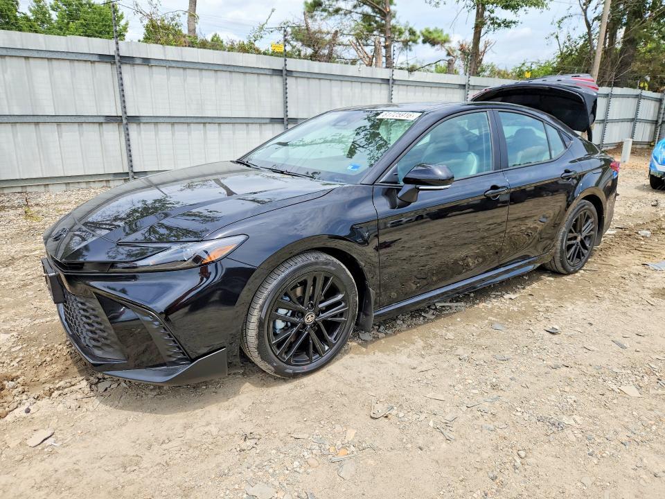 2026 Toyota Camry — фото 1