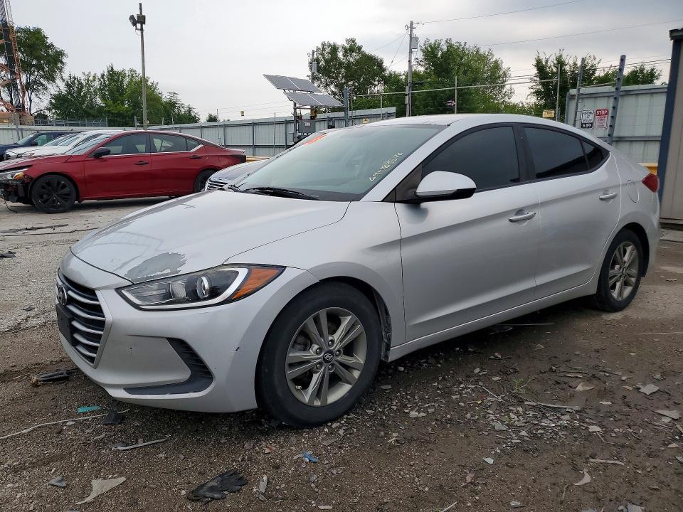 2017 Hyundai Elantra — фото 1
