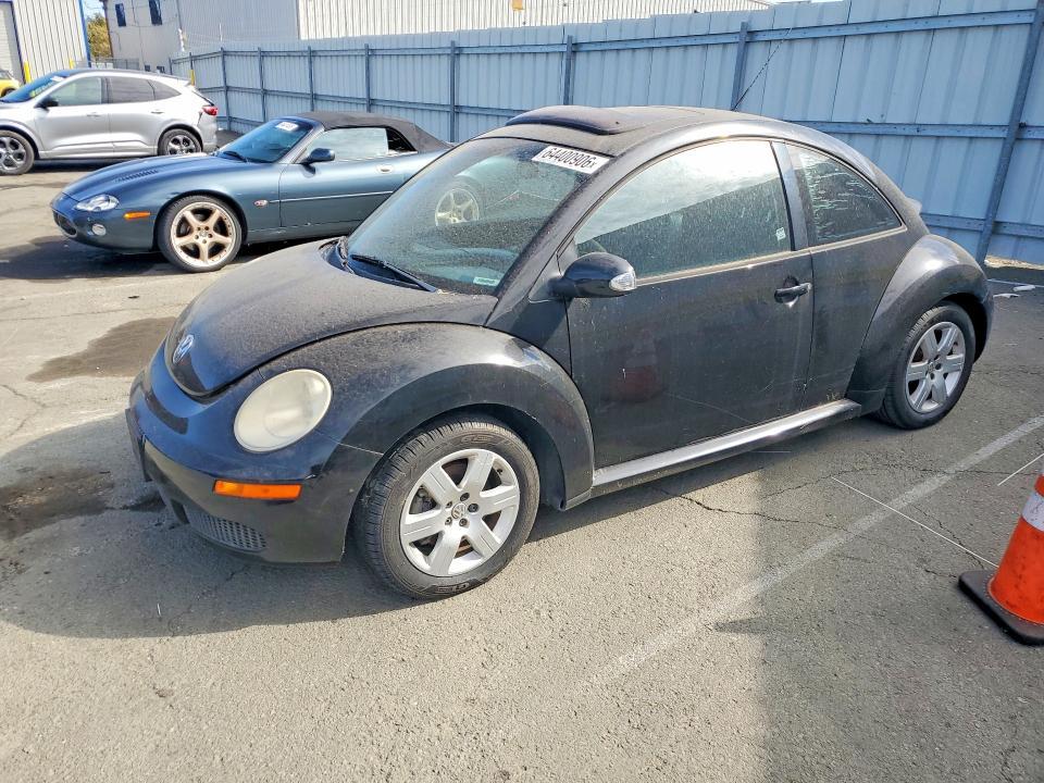 2007 Volkswagen New Beetle — фото 1