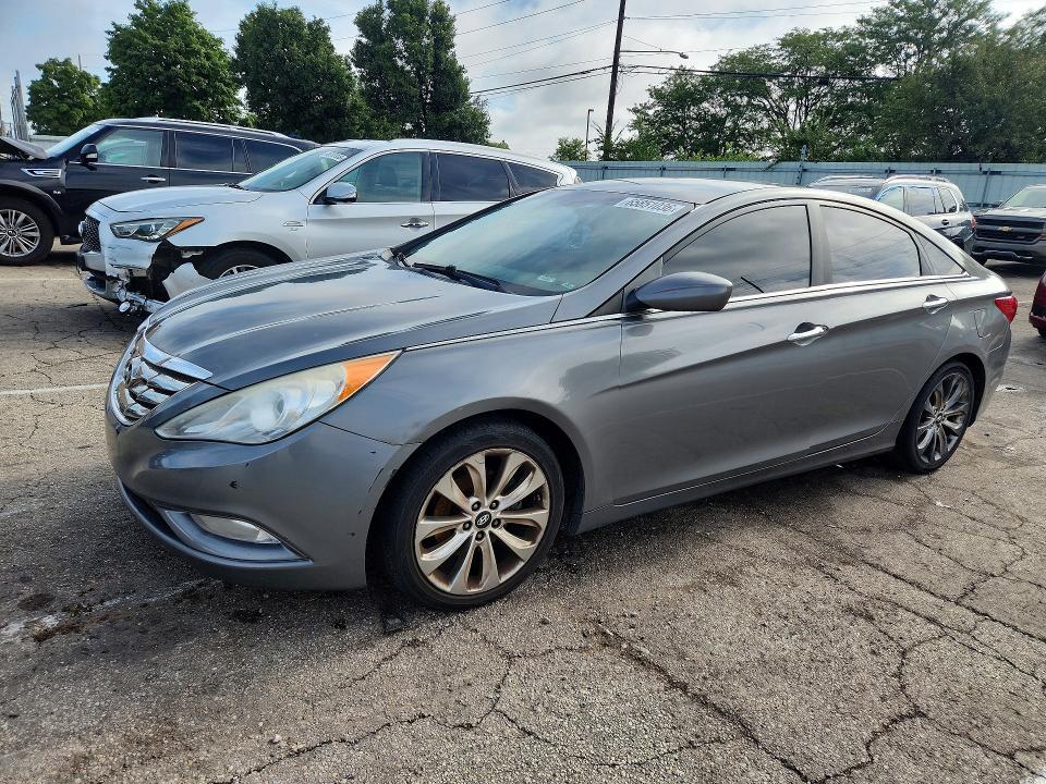 2012 Hyundai Sonata — фото 1