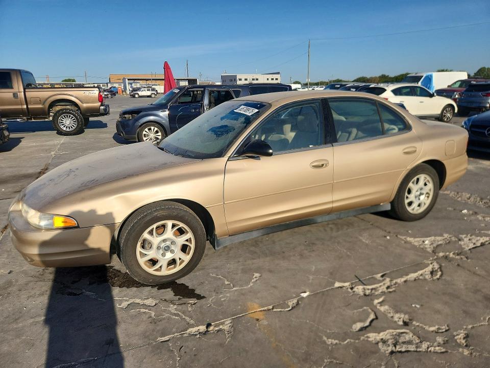 2000 Oldsmobile Intrigue — фото 1