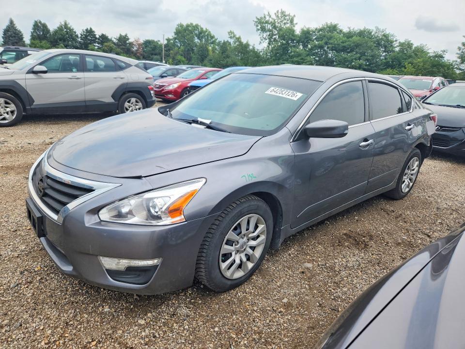 2014 Nissan Altima — фото 1