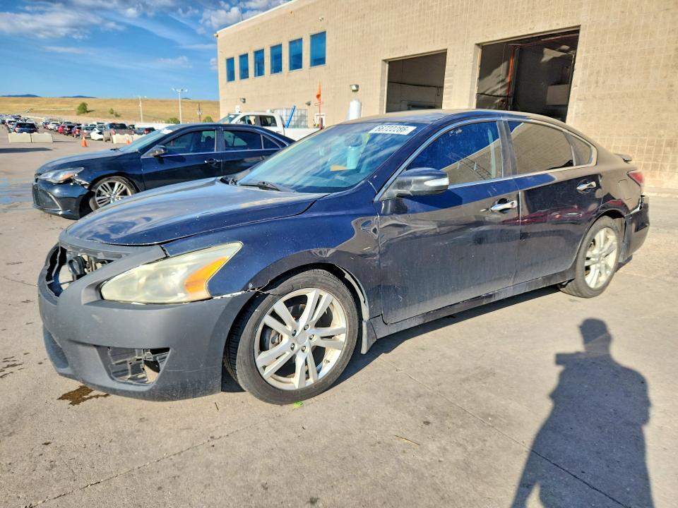 2015 Nissan Altima — фото 1