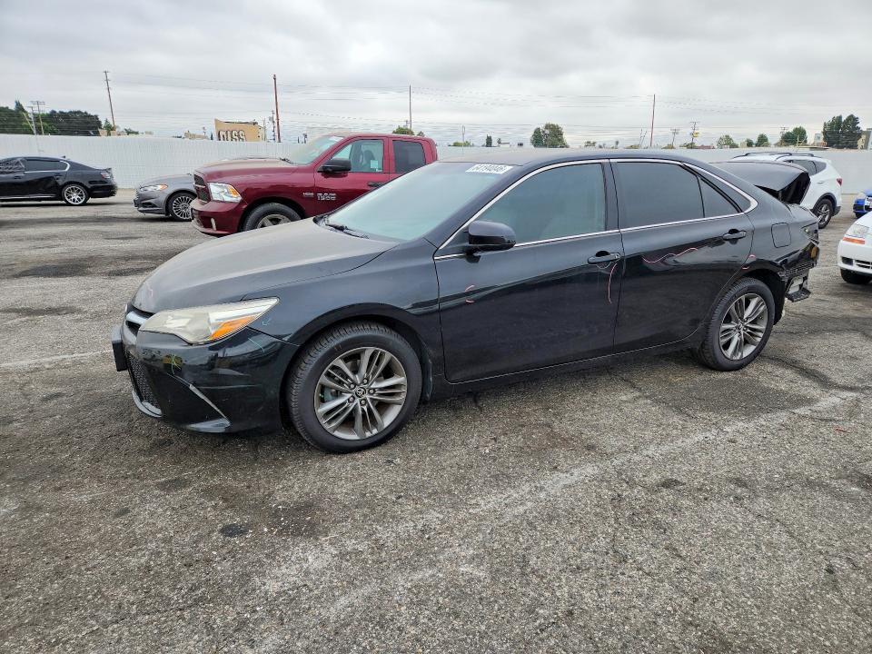 2015 Toyota Camry — фото 1