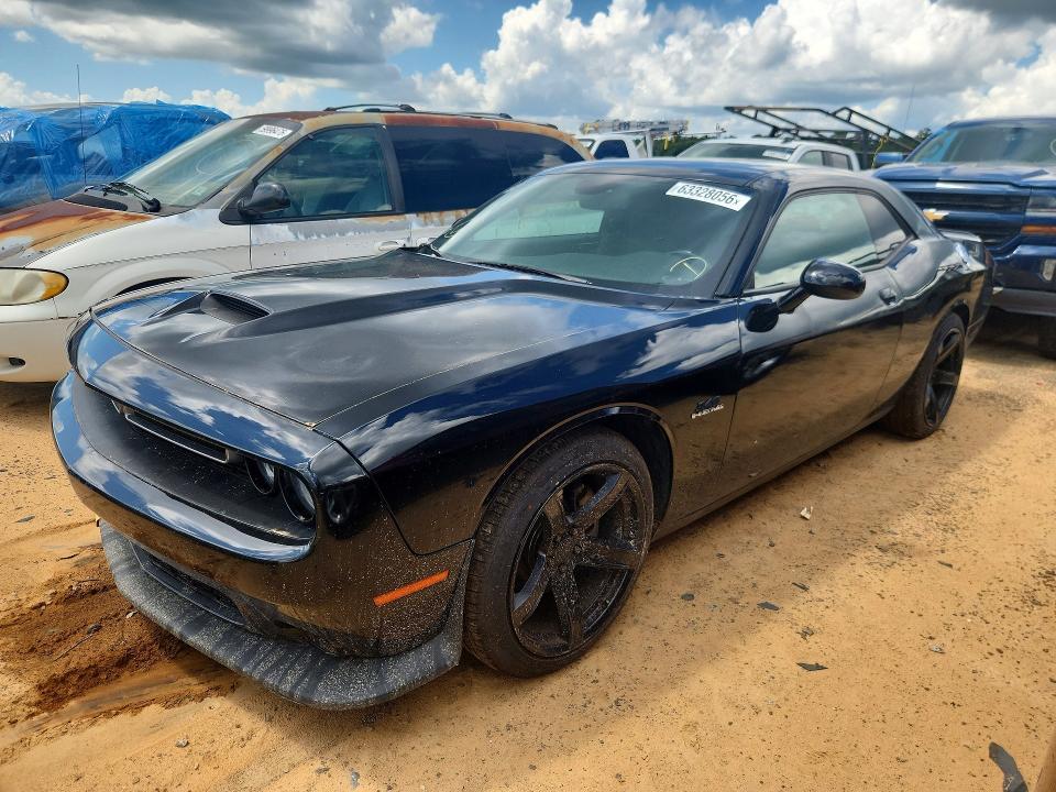 2021 Dodge Challenger — фото 1