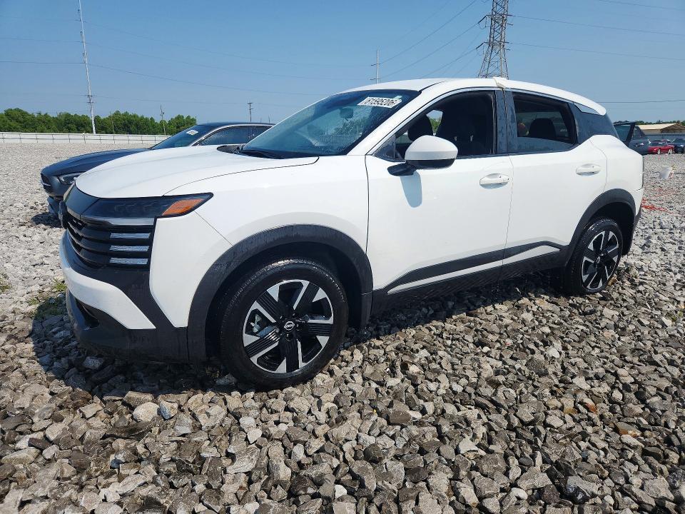 2025 Nissan Kicks — фото 1