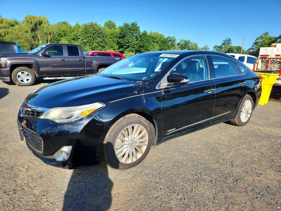 2013 Toyota Avalon Hybrid — фото 1