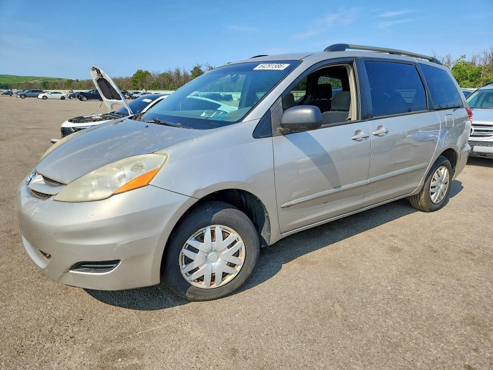 2006 Toyota Sienna — фото 1