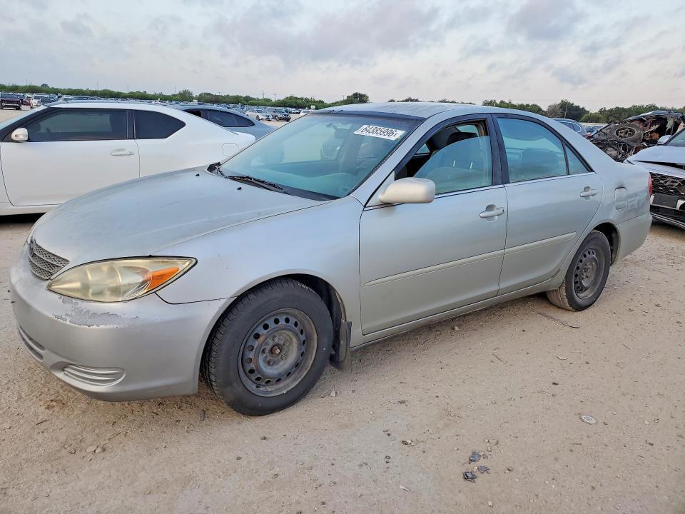 2004 Toyota Camry — фото 1