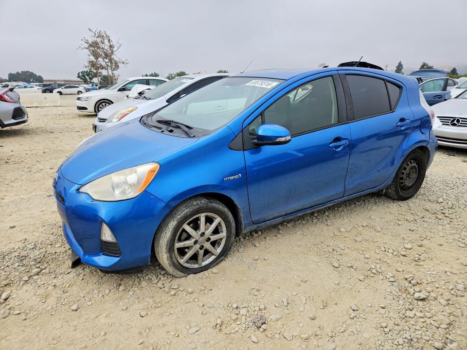 2014 Toyota Prius C — фото 1