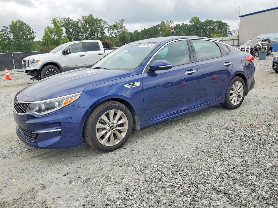 2017 Kia Optima — фото 1