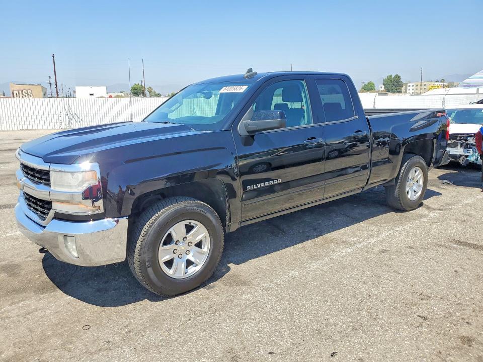 2016 Chevrolet Silverado — фото 1