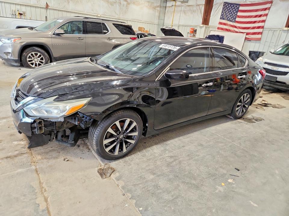 2017 Nissan Altima — фото 1
