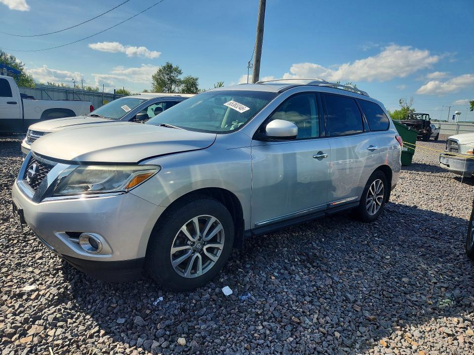 2013 Nissan Pathfinder — фото 1