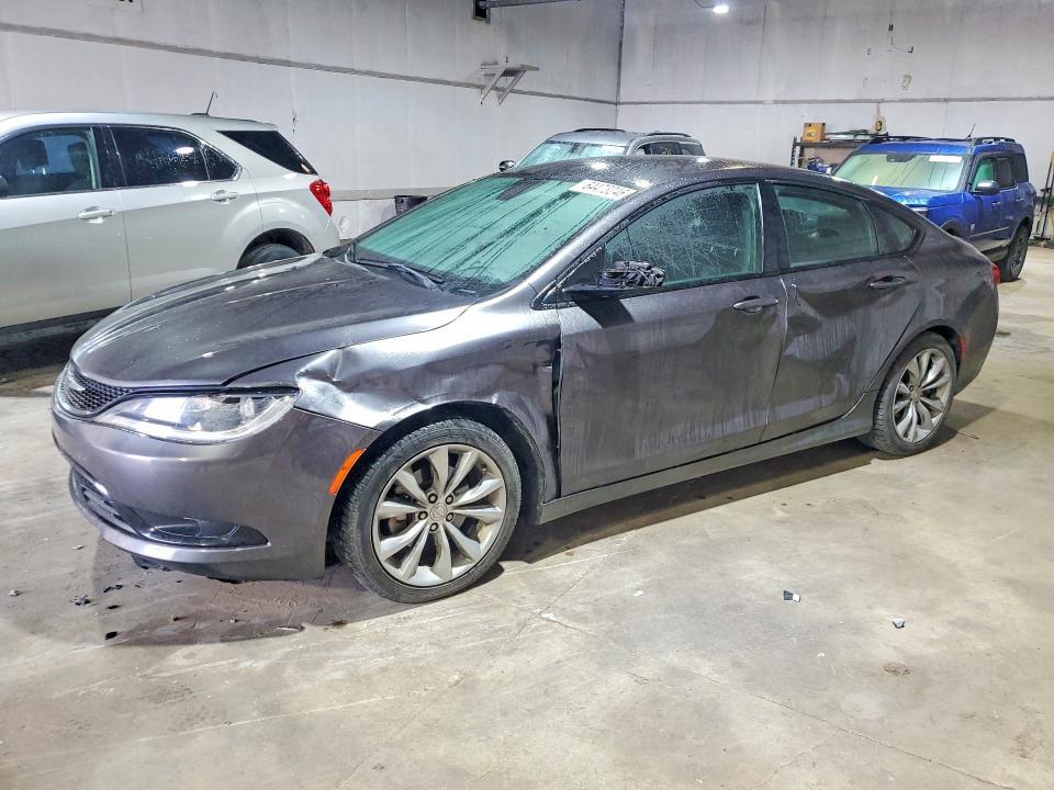 2015 Chrysler 200 — фото 1