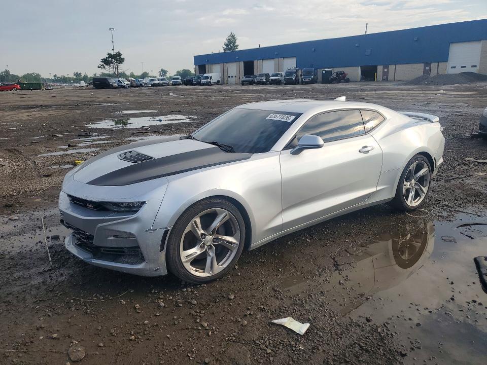 2019 Chevrolet Camaro — фото 1