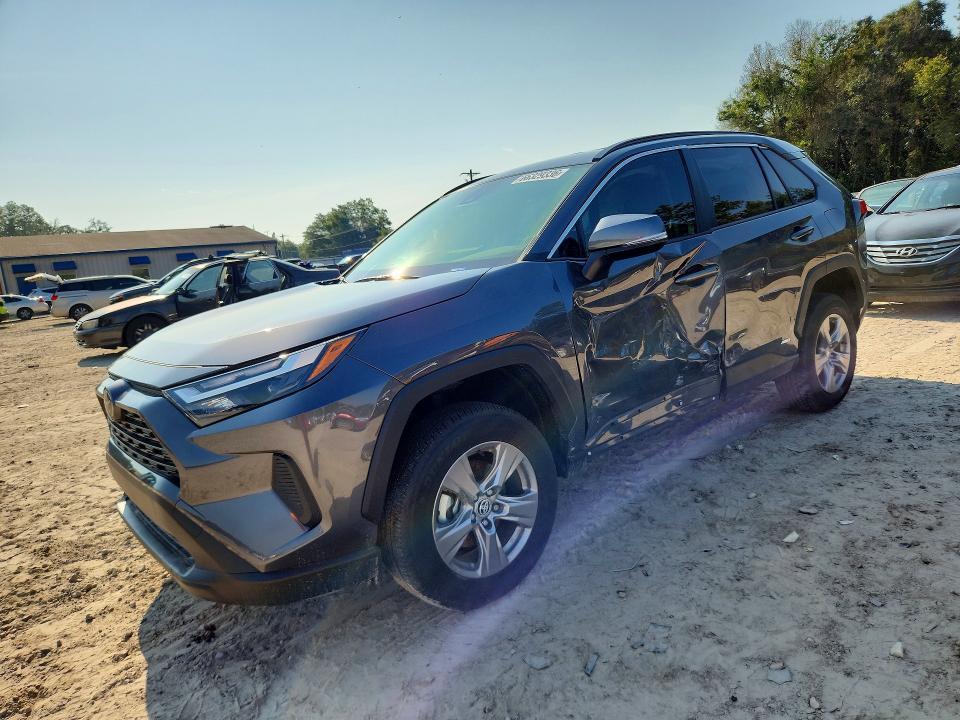 2025 Toyota Rav4 — фото 1