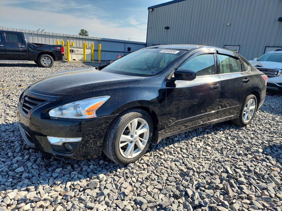 2014 Nissan Altima — фото 1
