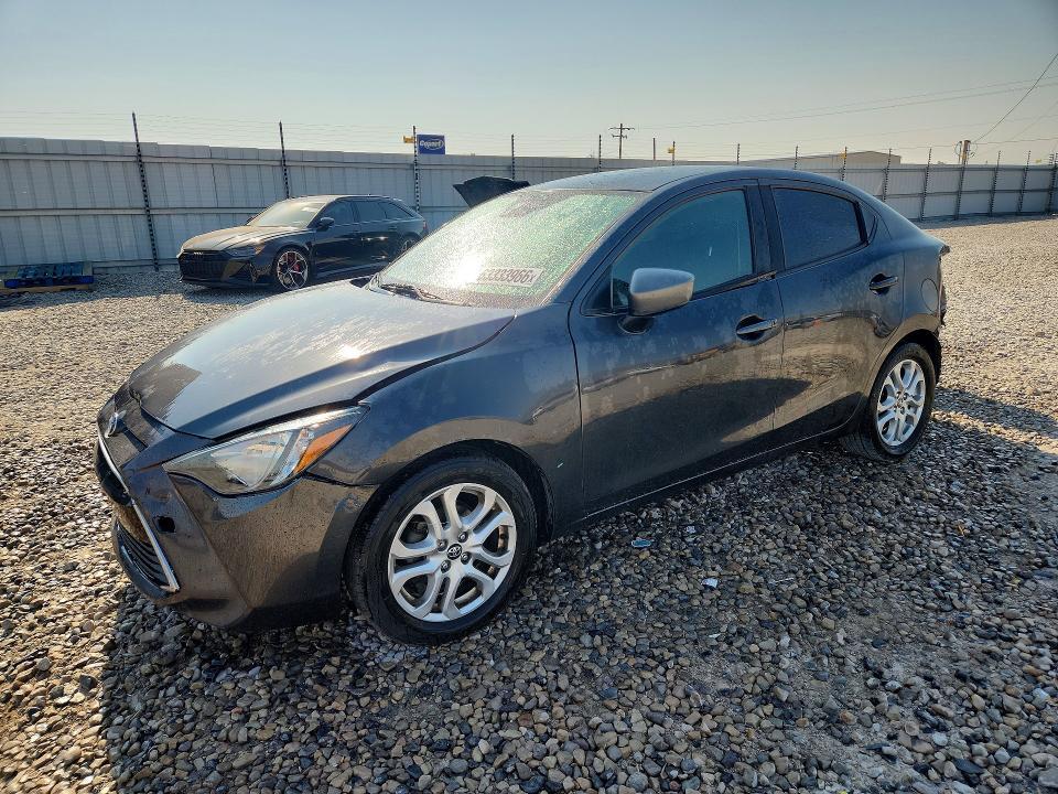 2017 Toyota Yaris Ia — фото 1