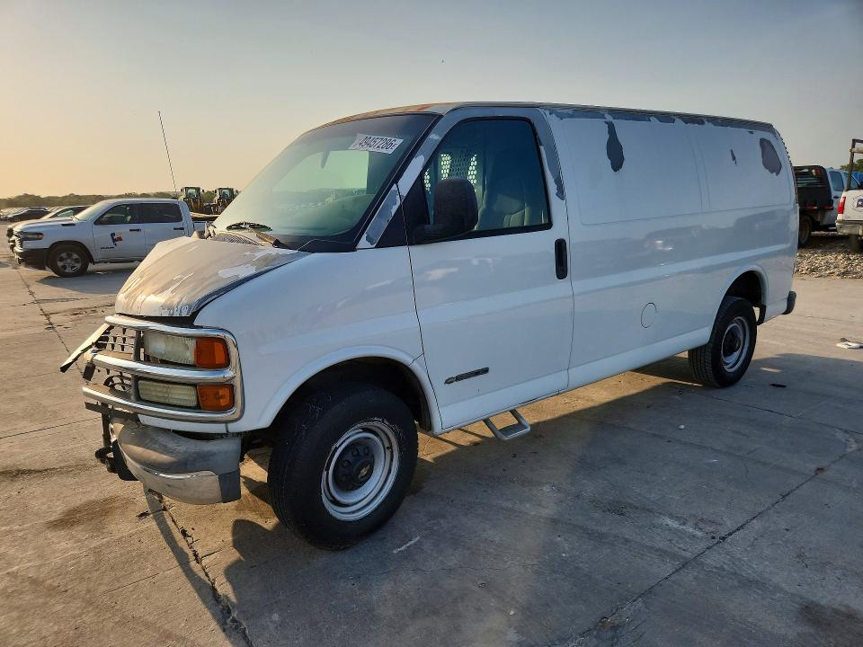2002 Chevrolet Express G3500 — фото 1