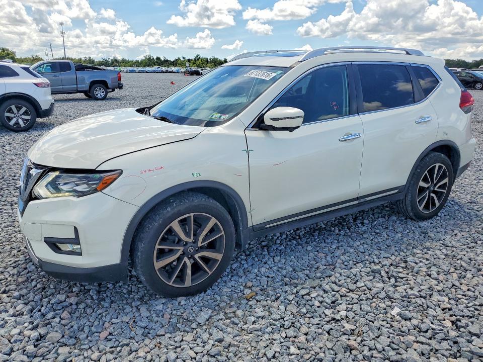 2017 Nissan Rogue — фото 1