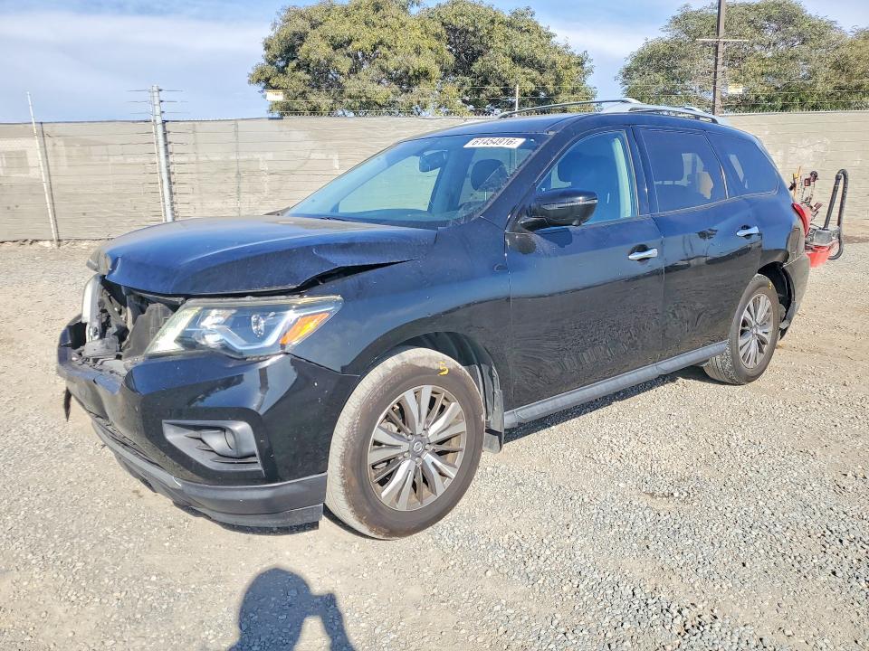 2017 Nissan Pathfinder — фото 1