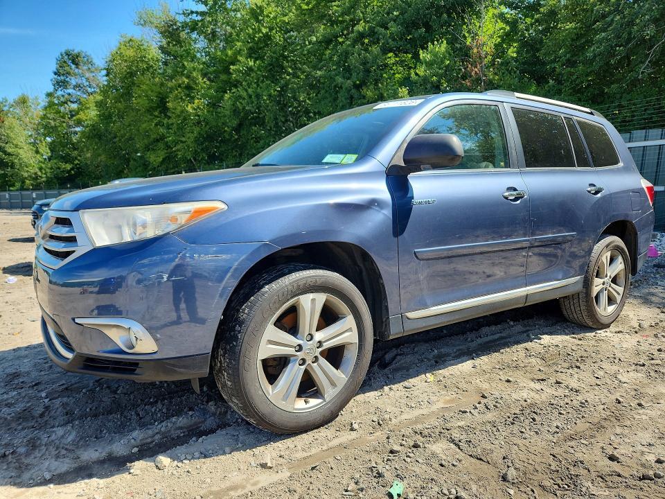 2011 Toyota Highlander — фото 1