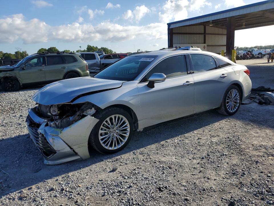 2019 Toyota Avalon — фото 1