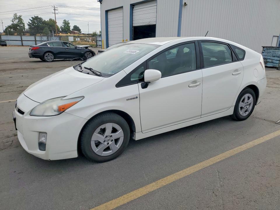 2010 Toyota Prius — фото 1