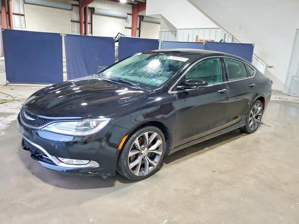 2015 Chrysler 200 — фото 1