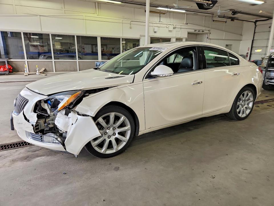 2012 Buick Regal — фото 1