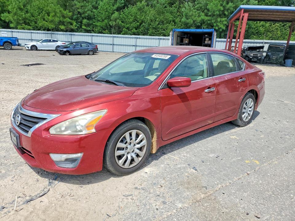 2013 Nissan Altima — фото 1
