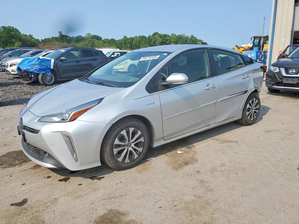 2022 Toyota Prius — фото 1