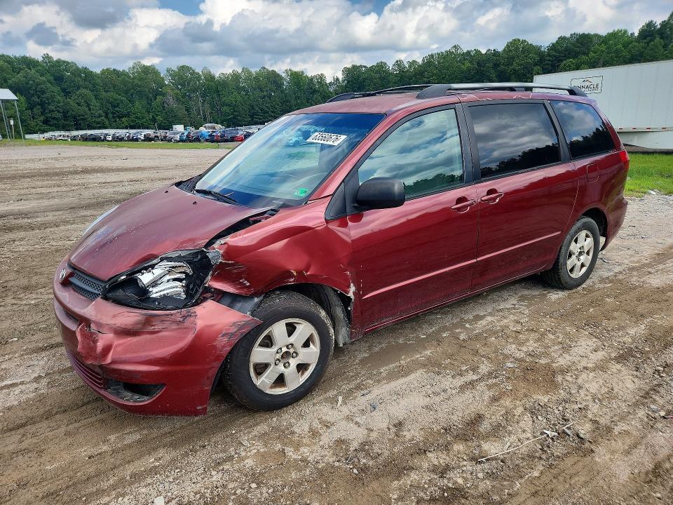 2004 Toyota Sienna — фото 1